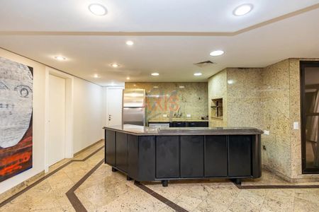 13_photo/94dce44127.912bb953107d94de-ATLAS-35625bb5-aac9-4d4b-b136-11acf8bd6bdd.jpg de apartamento à venda com 3 quartos, 422m² em Centro, Curitiba