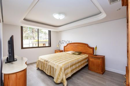 11_photo/94dce44127.912bb953107d94de-ATLAS-38700e79-1a92-4678-afb5-21f3fb103b2f.jpg de apartamento à venda com 3 quartos, 462m² em Centro, Curitiba