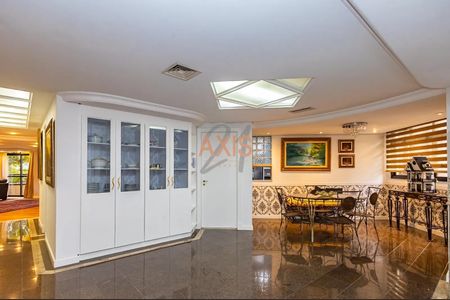 8_photo/94dce44127.912bb953107d94de-ATLAS-3cfd717e-dc16-4935-8eec-d925e7b12269.jpg de apartamento à venda com 3 quartos, 422m² em Centro, Curitiba