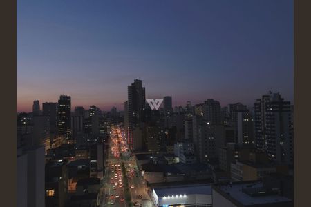 45_photo/94dce44199.64a2b670bd541cb5-ATLAS-bdc57e03-eaed-4193-adee-ccfb40e75a58.jpg de apartamento à venda com 2 quartos, 73m² em Centro, Curitiba