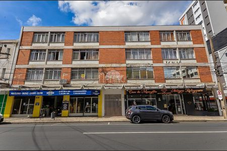 2_photo/94dce441c3.b431c78b8eee7325-ATLAS-3c136d2c-b9a5-4f20-a0fc-0ac5f4cf923b.jpg de apartamento à venda com 3 quartos, 104m² em Centro, Curitiba