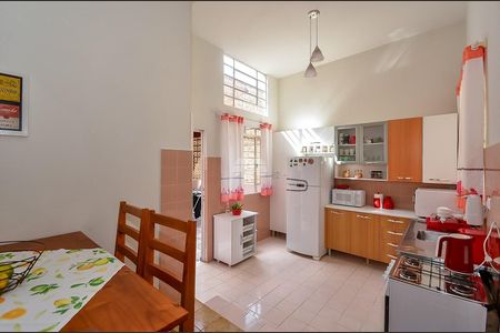 12_photo/94dce441c3.b431c78b8eee7325-ATLAS-e662d8fa-0c3b-4391-a402-5c5a7a7eccac.jpg de apartamento à venda com 3 quartos, 104m² em Centro, Curitiba