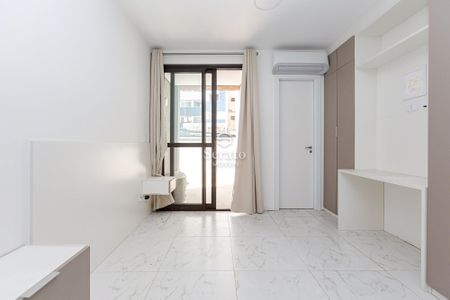 10_photo/94dce441d7.08798e92c4495a9b-ATLAS-e51f7e96-6a33-44a5-a458-d0e845076e8f.jpg de apartamento à venda com 1 quarto, 30m² em Centro, Curitiba