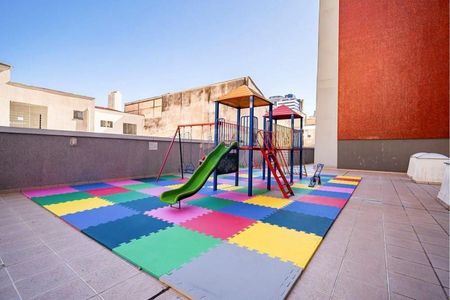 31_photo/94dce441ff.7066937cd636288e-ATLAS-527a7a98-8a07-45af-b7c6-62a73ddc4c9b.jpg de apartamento para alugar com 2 quartos, 58m² em Centro, Curitiba