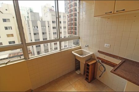 8_photo/94dce4421b.2db4a585a7b39e98-ATLAS-033d4691-ca2f-4cdf-a0aa-7b4e82d34bf5.jpg de apartamento à venda com 2 quartos, 58m² em Centro, Curitiba