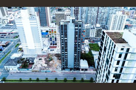 2_photo/94dce44233.cb3834aebccfa440-ATLAS-ead77c8f-56ef-4cc6-94c8-811a9e623f44.jpg de apartamento à venda com 4 quartos, 140m² em Centro, Curitiba