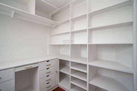 5_photo/94dce44233.fd1879ebb6ef00f5-ATLAS-a9d52f7f-e36c-4626-8ba8-abf673383e5b.jpg de apartamento à venda com 3 quartos, 140m² em Centro, Curitiba