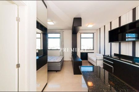 3_photo/94dce442c3.d065799f53d96c06-ATLAS-43eec287-e21e-4a15-8bb0-bc40d8079174.jpg de kitnet/studio para alugar com 1 quarto, 33m² em Centro, Curitiba