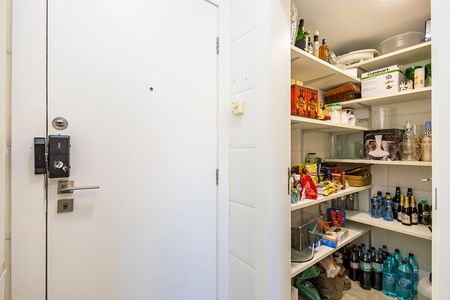 12_photo/94dce442e1.e6e1c947b02cf8fb-ATLAS-e22fbaae-0c25-43bc-b3e5-1380705a64e9.jpg de apartamento à venda com 4 quartos, 248m² em Centro, Curitiba