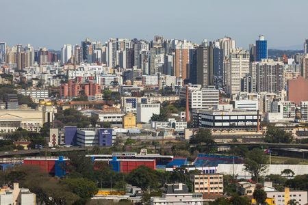 34_photo/94dce4433b.9845a183adc4e21d-ATLAS-c96a2cf9-4980-4e9e-8e07-7660d9476c0f.jpg de apartamento à venda com 3 quartos, 77m² em Capão da Imbuia, Curitiba