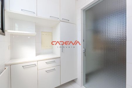 8_photo/94dce443a1.9adbb3a8c64252cf-ATLAS-3ab71fb8-ef4e-4ff4-8d80-bf5215ddaed7.jpg de apartamento à venda com 3 quartos, 95m² em Centro, Curitiba