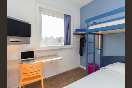 2_photo/94dce443a7.8085e121eea213b8-ATLAS-64ba3dab-e531-4377-807d-7e58101f6d34.jpg de apartamento à venda com 1 quarto, 12m² em Centro, Curitiba