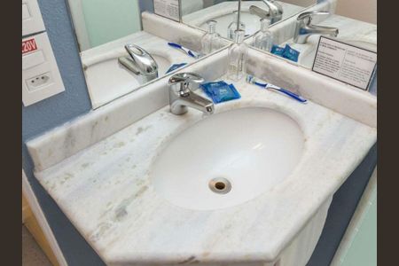 6_photo/94dce443a7.8085e121eea213b8-ATLAS-69a4ccdc-cb9d-469a-a448-bbb2b522f1d4.jpg de apartamento à venda com 1 quarto, 12m² em Centro, Curitiba