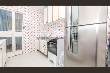 8_photo/94dce443c1.64b357de6aa9fcdc-ATLAS-3cf9b71e-0745-41fb-b605-fd9a540b6724.jpg de apartamento à venda com 3 quartos, 107m² em Centro, Curitiba