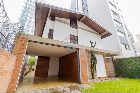 4_photo/94dce443d1.85af573e44074131-ATLAS-3bb063e6-0c5a-4bab-8a54-715b11fecefd.jpg de casa para alugar com 5 quartos, 447m² em Centro, Curitiba