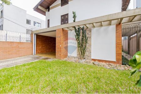 9_photo/94dce443d1.85af573e44074131-ATLAS-4a4b66ed-b3d2-400c-a7c8-5d630be962e8.jpg de casa para alugar com 5 quartos, 447m² em Centro, Curitiba