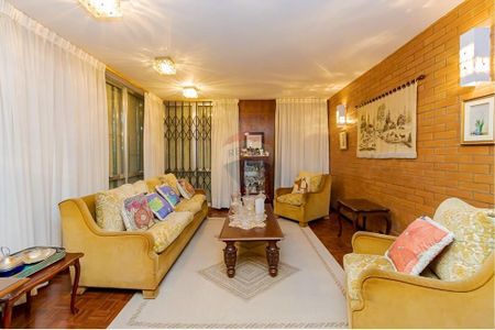 34_photo/94dce443d1.85af573e44074131-ATLAS-8bc49ca3-c10b-4116-a64d-6a1e5c5ead08.jpg de casa para alugar com 5 quartos, 447m² em Centro, Curitiba