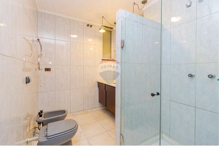 43_photo/94dce443d1.85af573e44074131-ATLAS-9c5e84ff-db4f-47ee-b02a-40f4de61f860.jpg de casa para alugar com 5 quartos, 447m² em Centro, Curitiba