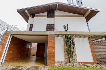 2_photo/94dce443d1.85af573e44074131-ATLAS-d2cf23ec-8a83-4765-aa05-e100a53b5fa2.jpg de casa para alugar com 5 quartos, 447m² em Centro, Curitiba