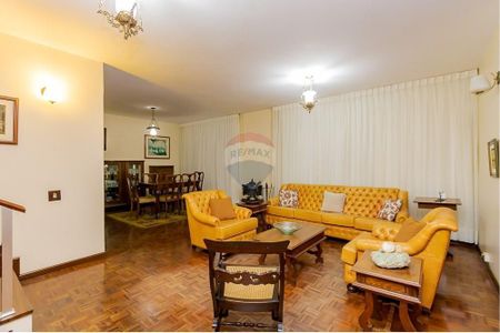 30_photo/94dce443d1.85af573e44074131-ATLAS-eac092c4-e9c2-414e-8a72-a1d6cd03ac39.jpg de casa para alugar com 5 quartos, 447m² em Centro, Curitiba