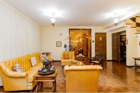 28_photo/94dce443d1.85af573e44074131-ATLAS-ec1ae9fd-d6f2-4f27-b77f-6ac21bd30f69.jpg de casa para alugar com 5 quartos, 447m² em Centro, Curitiba