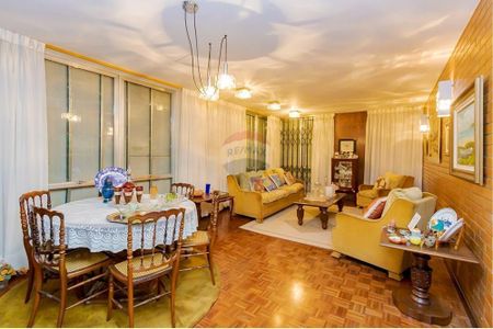 33_photo/94dce443d1.85af573e44074131-ATLAS-fedb960c-e080-423f-8961-982d6cab1f86.jpg de casa para alugar com 5 quartos, 447m² em Centro, Curitiba