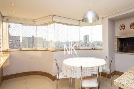 7_photo/94dce443d7.a0ac873a545bfd95-ATLAS-43314009-e8cc-40e5-ba1d-52cbfbb8b70c.jpg de apartamento à venda com 3 quartos, 217m² em Centro, Curitiba