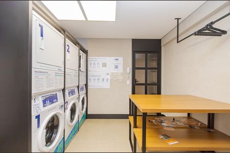 5_photo/94dce443e9.78bc950dcff41435-ATLAS-34e81e61-040a-4d9d-b89f-e43239f4ac25.jpg de apartamento à venda com 1 quarto, 24m² em Centro, Curitiba