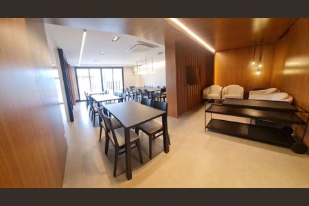 23_photo/94dce443e9.a03c9e7e0f1bf47f-ATLAS-0f42a748-9253-47f1-8f04-ce192e1e3b89.jpg de kitnet/studio para alugar com 0 quarto, 28m² em Centro, Curitiba