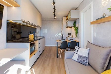 8_photo/94dce443e9.b2517d34c228f0d2-ATLAS-463cb4e1-01d8-4d35-b84b-a5d85beec7d2.jpg de apartamento à venda com 1 quarto, 40m² em Centro, Curitiba