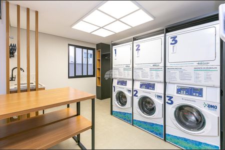 5_photo/94dce443e9.f18ab1cdc4b9d1cb-ATLAS-71b0b7a0-cfcf-48a8-b87e-200653bc6aa4.jpg de apartamento à venda com 1 quarto, 23m² em Centro, Curitiba