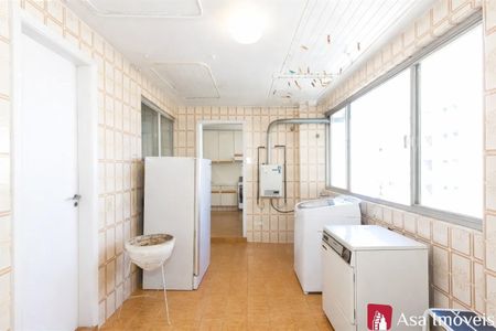 9_photo/94dce44445.a0a55dde9f76eaee-ATLAS-924de212-a947-4ea2-9308-d50dc9636ef3.jpg de apartamento à venda com 4 quartos, 173m² em Centro, Curitiba