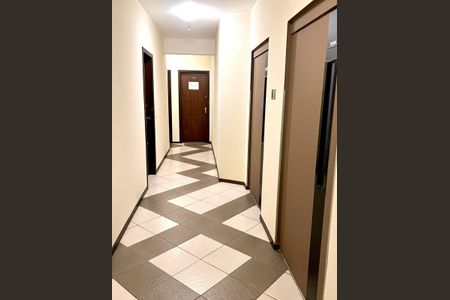 4_photo/94dce4455d.7d44486df2fbe63f-ATLAS-e03c857a-7f41-47c8-bdc6-0bf75118a000.jpg de apartamento para alugar com 2 quartos, 83m² em Cristo Rei, Curitiba