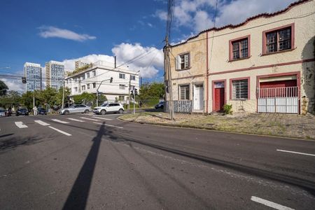 3_photo/94dce44607.9e8f1c97e4a047f1-ATLAS-30c1dfd3-3fcb-49f2-8498-9f781e52b1f1.jpg de casa à venda com 3 quartos, 108m² em Alto da XV, Curitiba