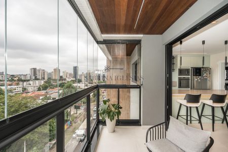 12_photo/94dce4461d.0eb46b9774d8764f-ATLAS-30bb17ba-a979-47cf-8739-272b277c8b1b.jpg de apartamento à venda com 3 quartos, 150m² em Alto da XV, Curitiba