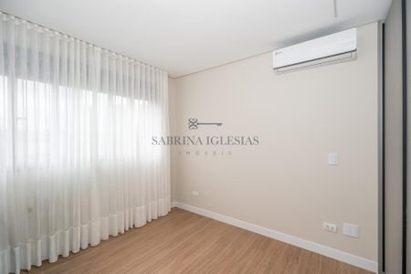 47_photo/94dce4461d.0eb46b9774d8764f-ATLAS-c53fb5ce-c249-49ca-bdb7-be965cc3cafa.jpg de apartamento à venda com 3 quartos, 150m² em Alto da XV, Curitiba