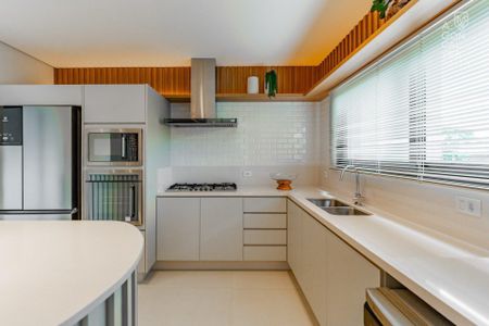 8_photo/94dce4461d.abaef905391f8daa-ATLAS-a5f2ef45-72f2-478b-b4fc-711c45f81403.jpg de apartamento à venda com 3 quartos, 151m² em Alto da XV, Curitiba