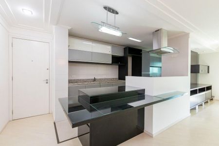 12_photo/94dce4462d.2b303c006251d07d-ATLAS-a883d914-c1fb-49d1-9ae7-9ec2eb52fce0.jpg de apartamento para alugar com 2 quartos, 101m² em Centro, Curitiba