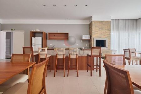 30_photo/94dce4462d.78e9db6359eea19e-ATLAS-d295f656-fb0d-4821-b99c-62976cdfc91d.jpg de apartamento para alugar com 2 quartos, 98m² em Centro, Curitiba