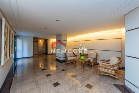 4_photo/94dce446b5.df2406aa61ba3211-ATLAS-ac4bcc02-4521-4a4f-bb93-512668e79d72.jpg de apartamento à venda com 3 quartos, 149m² em Alto da XV, Curitiba