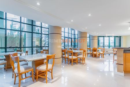 17_photo/94dce446b5.df2406aa61ba3211-ATLAS-d6229ec7-26c7-45c1-84a7-3f368b0ed2b2.jpg de apartamento à venda com 3 quartos, 150m² em Alto da XV, Curitiba