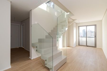 6_photo/94dce446cd.1c5ee5b12bdcf8f7-ATLAS-0fb1f28f-01f5-4e93-888a-46af825cc1d6.jpg de apartamento à venda com 3 quartos, 217m² em Centro, Curitiba