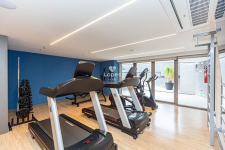 33_photo/94dce446cd.1c5ee5b12bdcf8f7-ATLAS-1f0a31bd-3b31-4e20-99df-656d609bb04c.jpg de apartamento à venda com 2 quartos, 58m² em Centro, Curitiba