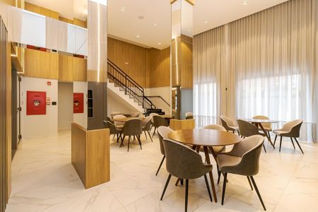 3_photo/94dce446cd.1c5ee5b12bdcf8f7-ATLAS-2ef55485-d6fd-4cac-a446-341b8e29d08a.jpg de apartamento à venda com 3 quartos, 217m² em Centro, Curitiba