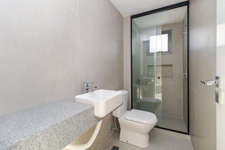 3_photo/94dce446cd.1c5ee5b12bdcf8f7-ATLAS-93907091-1c3b-49fd-bc2e-ddc1dab246c8.jpg de apartamento à venda com 3 quartos, 217m² em Centro, Curitiba