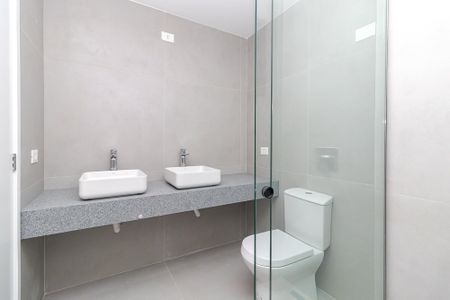 9_photo/94dce446cd.1c5ee5b12bdcf8f7-ATLAS-ad3adc32-198f-415a-bf5f-d1845a332ebd.jpg de apartamento à venda com 3 quartos, 217m² em Centro, Curitiba