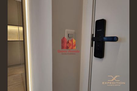 7_photo/94dce446cd.502d2ecaec2f832e-ATLAS-21e8d413-3a28-4a43-99aa-955f813fa03f.jpg de apartamento à venda com 2 quartos, 59m² em Centro, Curitiba