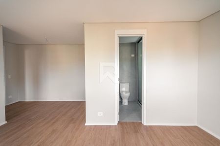 7_photo/94dce446cd.6e69503a72e14cb5-ATLAS-28f8a8d4-51a7-4b69-9e9e-642f75871e6a.jpg de apartamento à venda com 3 quartos, 217m² em Centro, Curitiba