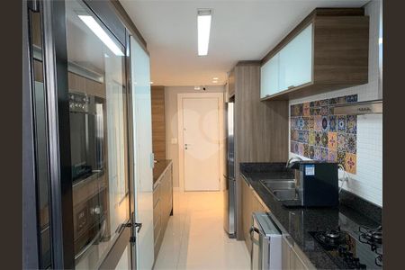 10_photo/94dce44709.5299b09b2be78b41-ATLAS-df46743d-c39b-4a30-a1e1-b68b2f42eac4.jpg de apartamento à venda com 3 quartos, 99m² em Centro, Curitiba