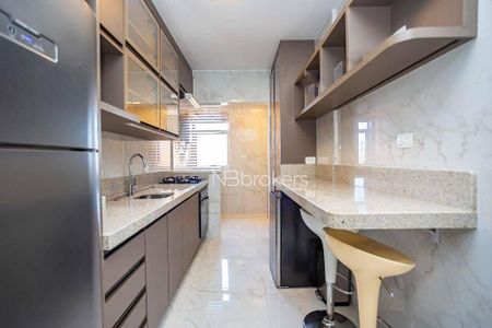 30_photo/94dce44777.b651f1e0ebbaae32-ATLAS-bb58c8f0-c99f-4912-a81d-d38dd7b1dc07.jpg de apartamento à venda com 2 quartos, 72m² em Alto da XV, Curitiba